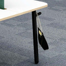 檯腳配備掛鈎, 方便放置手袋或公事包